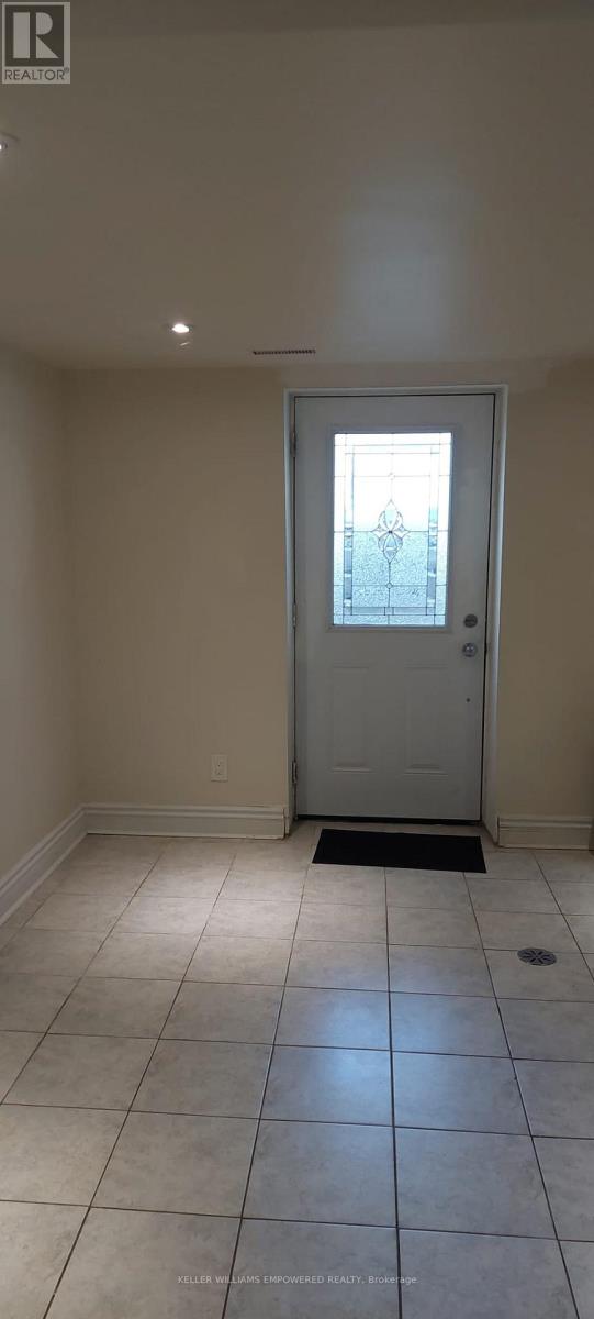 69 Whitley Avenue, Toronto, Ontario  M3K 1A1 - Photo 16 - W12457100