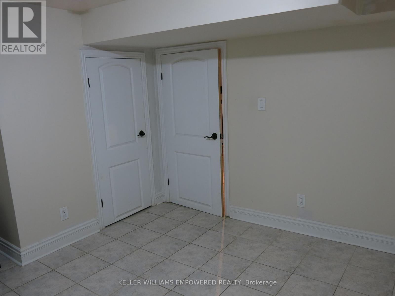 69 Whitley Avenue, Toronto, Ontario  M3K 1A1 - Photo 9 - W12457100