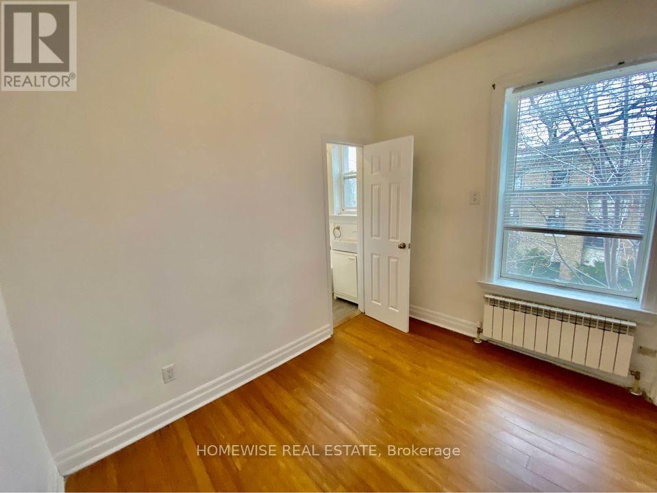 206 - 1 Triller Avenue, Toronto, Ontario  M6K 3B7 - Photo 3 - W12457103