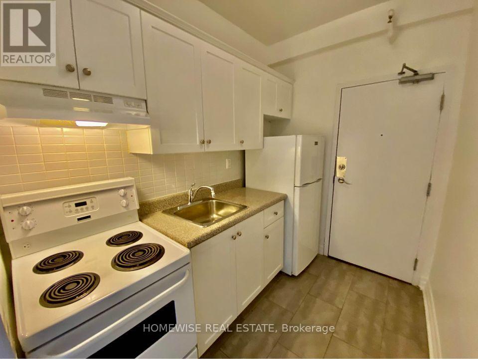 206 - 1 Triller Avenue, Toronto, Ontario  M6K 3B7 - Photo 4 - W12457103