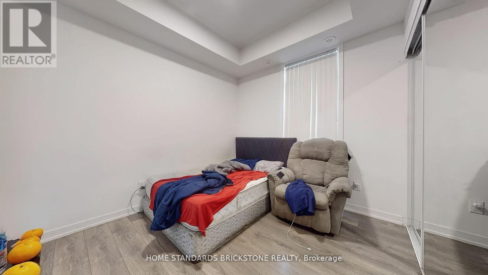 H212 - 90 Canon Jackson Drive, Toronto, Ontario  M6M 0C1 - Photo 14 - W12457106