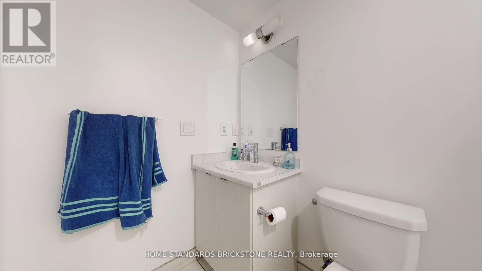 H212 - 90 Canon Jackson Drive, Toronto, Ontario  M6M 0C1 - Photo 16 - W12457106