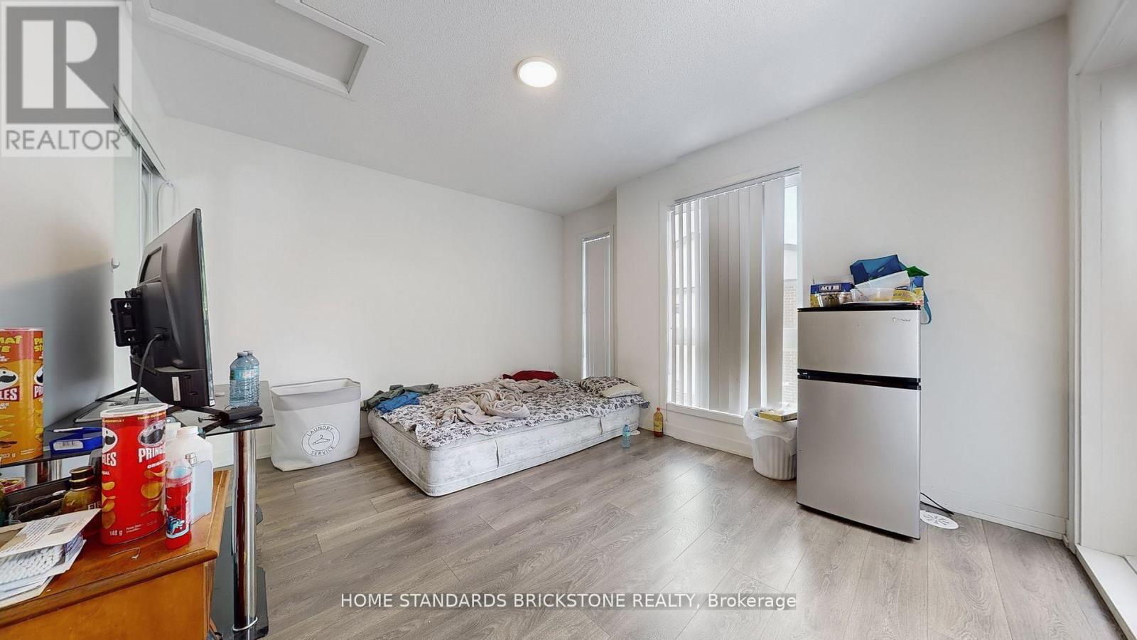 H212 - 90 Canon Jackson Drive, Toronto, Ontario  M6M 0C1 - Photo 17 - W12457106