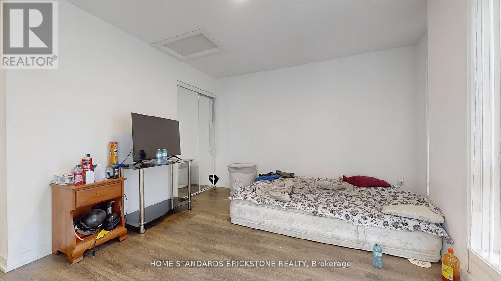 H212 - 90 Canon Jackson Drive, Toronto, Ontario  M6M 0C1 - Photo 18 - W12457106