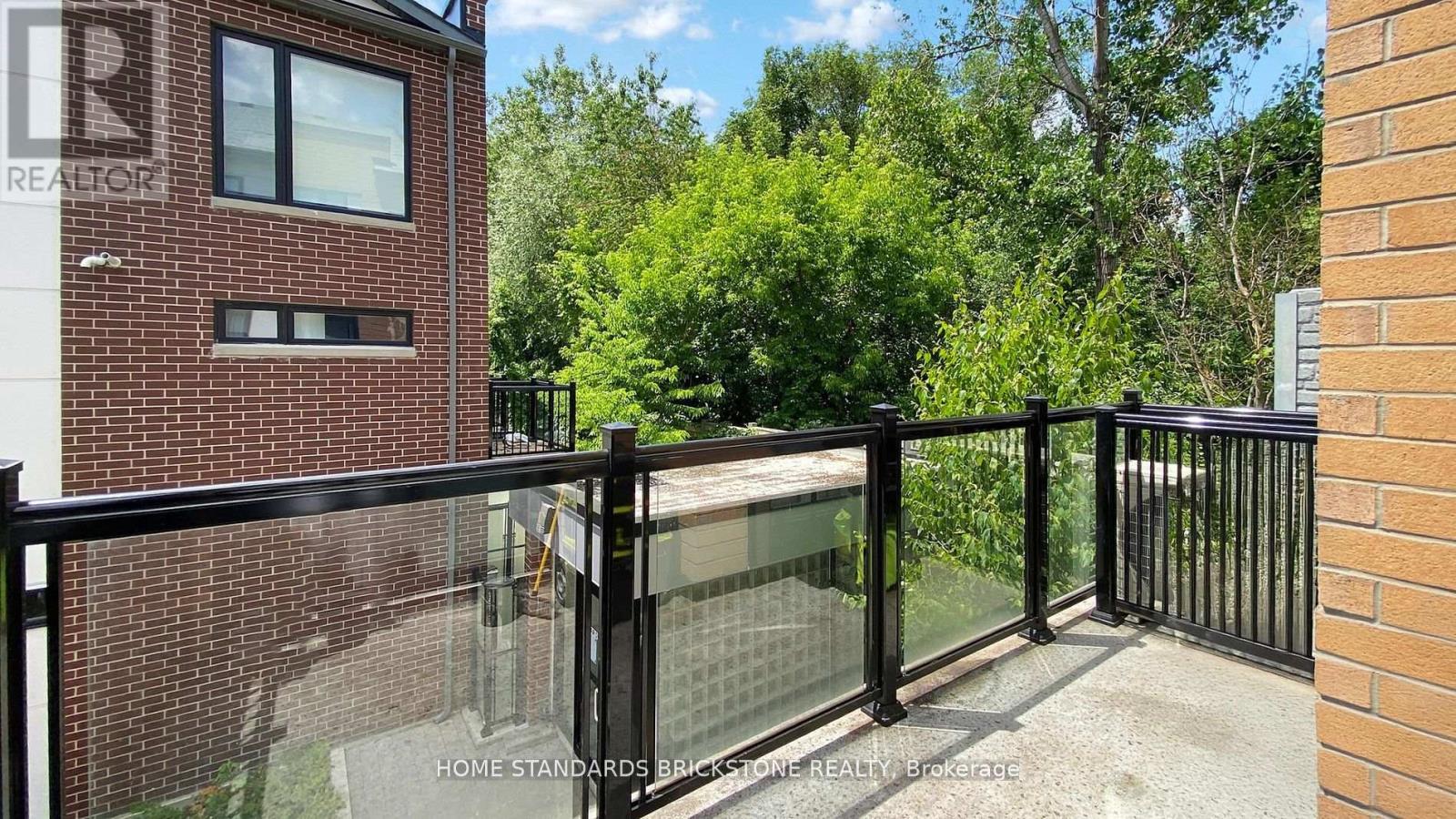 H212 - 90 Canon Jackson Drive, Toronto, Ontario  M6M 0C1 - Photo 21 - W12457106