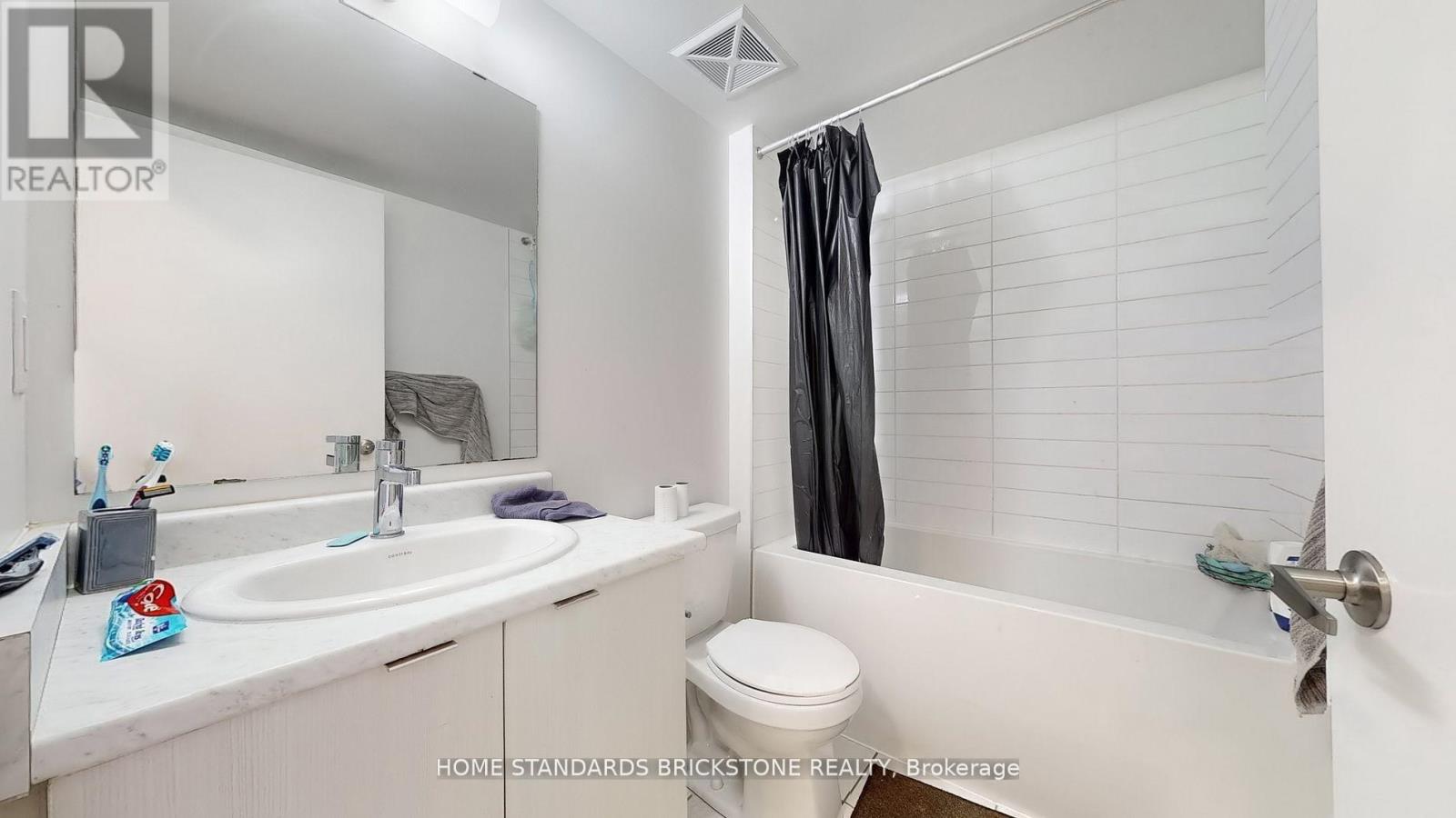 H212 - 90 Canon Jackson Drive, Toronto, Ontario  M6M 0C1 - Photo 23 - W12457106