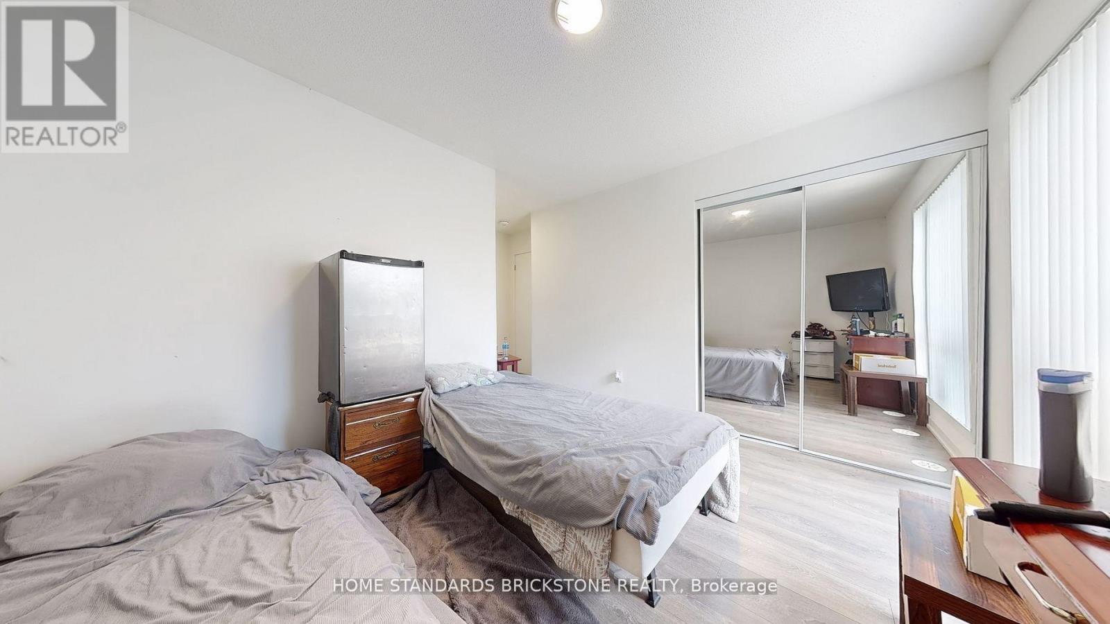 H212 - 90 Canon Jackson Drive, Toronto, Ontario  M6M 0C1 - Photo 25 - W12457106
