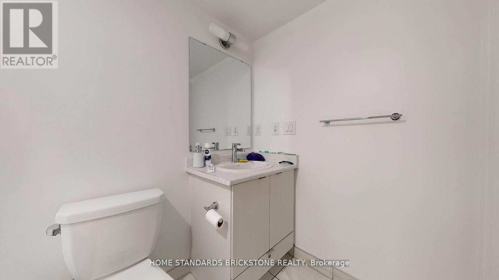 H212 - 90 Canon Jackson Drive, Toronto, Ontario  M6M 0C1 - Photo 27 - W12457106