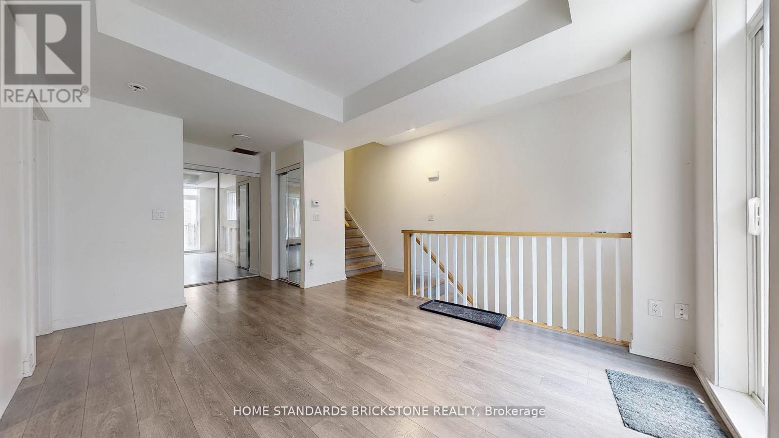 H212 - 90 Canon Jackson Drive, Toronto, Ontario  M6M 0C1 - Photo 8 - W12457106
