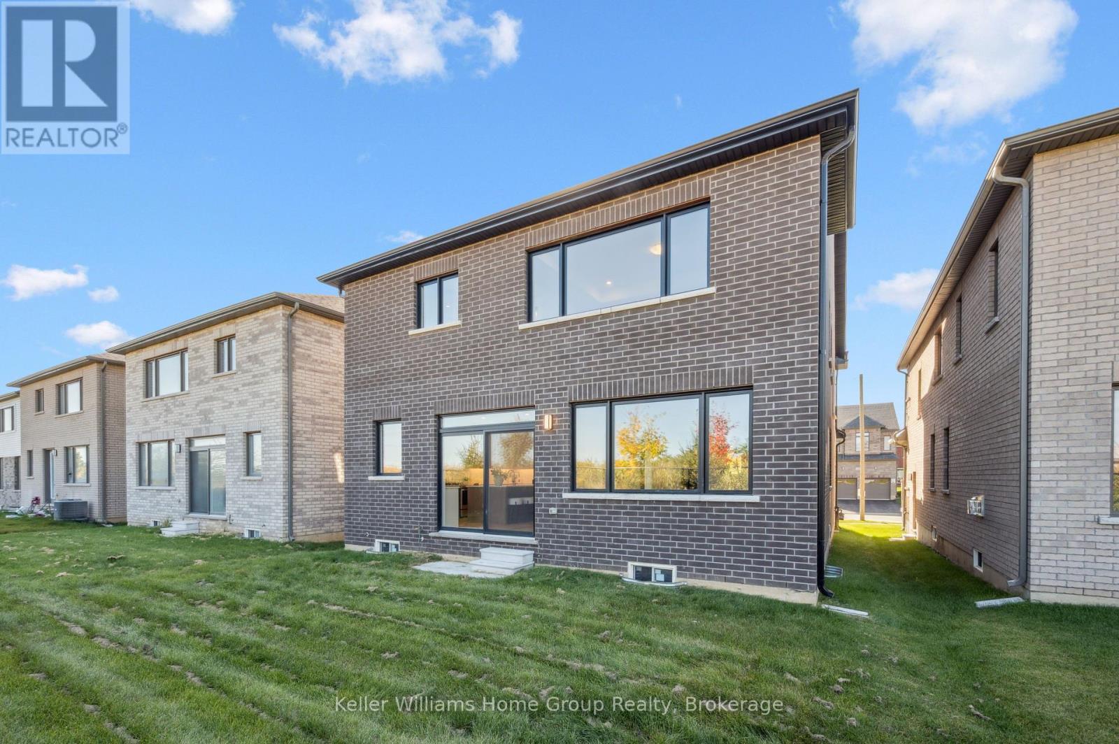 17 Mary Watson Street, North Dumfries, Ontario  N0B 1E0 - Photo 41 - X12457175