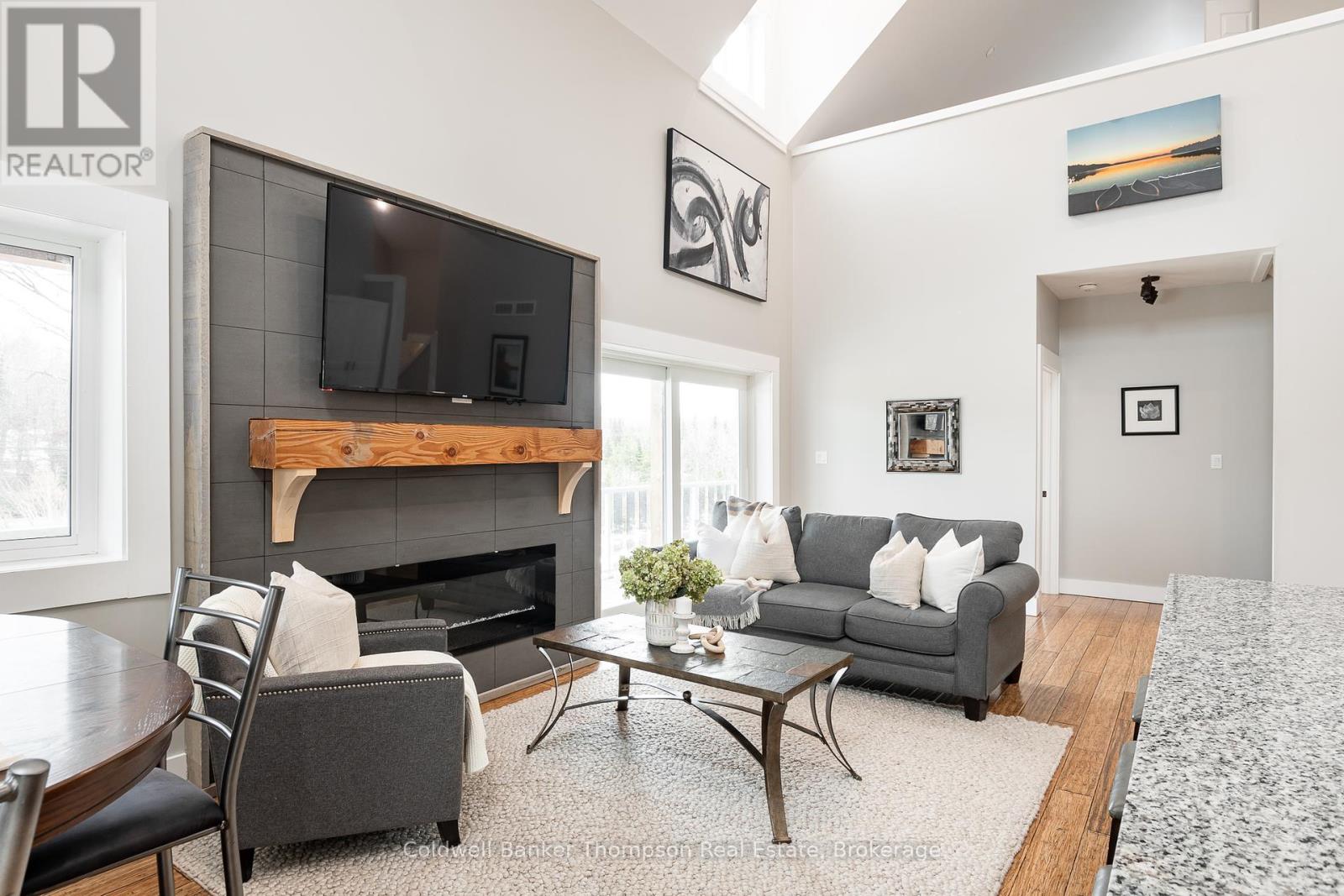 17 Deerhurst Highlands Drive, Huntsville, Ontario  P1H 1B1 - Photo 8 - X12457230
