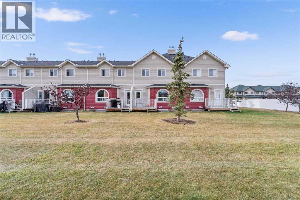 205 Bayside Point Sw, Airdrie, Alberta  T4B 2X6 - Photo 42 - A2263209