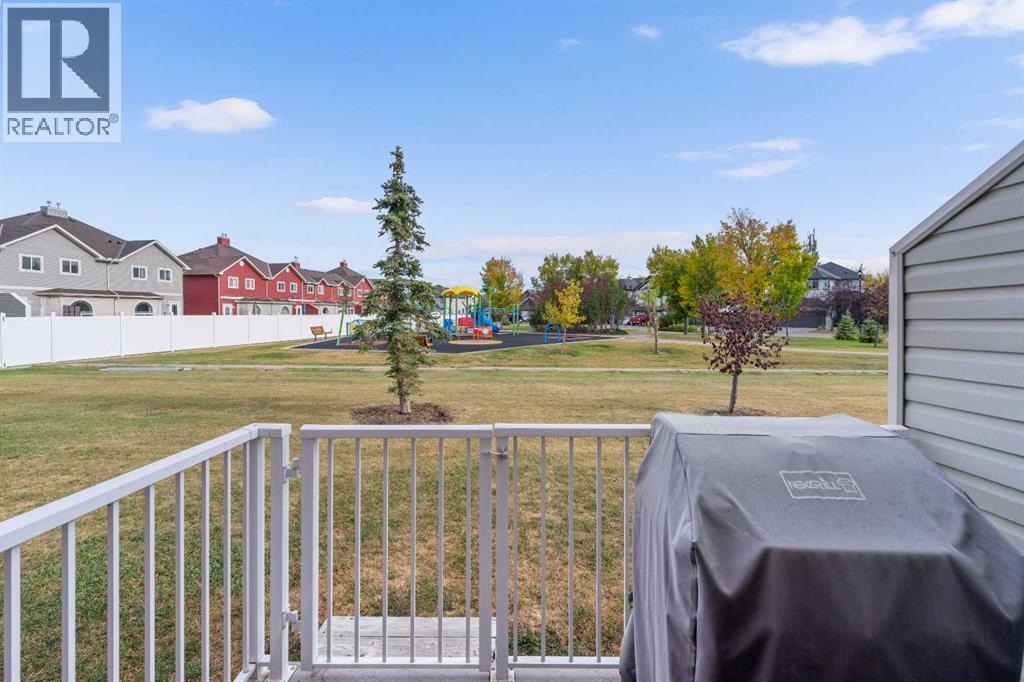 205 Bayside Point Sw, Airdrie, Alberta  T4B 2X6 - Photo 38 - A2263209