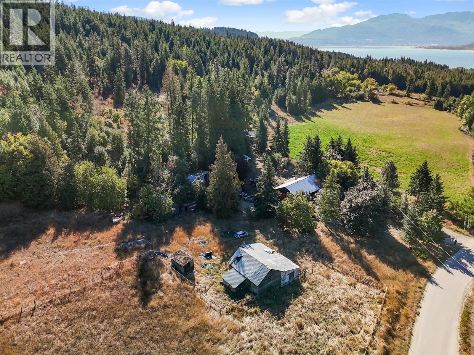 1012 Addison Road, Tappen, British Columbia  V0E 2X1 - Photo 40 - 10360579