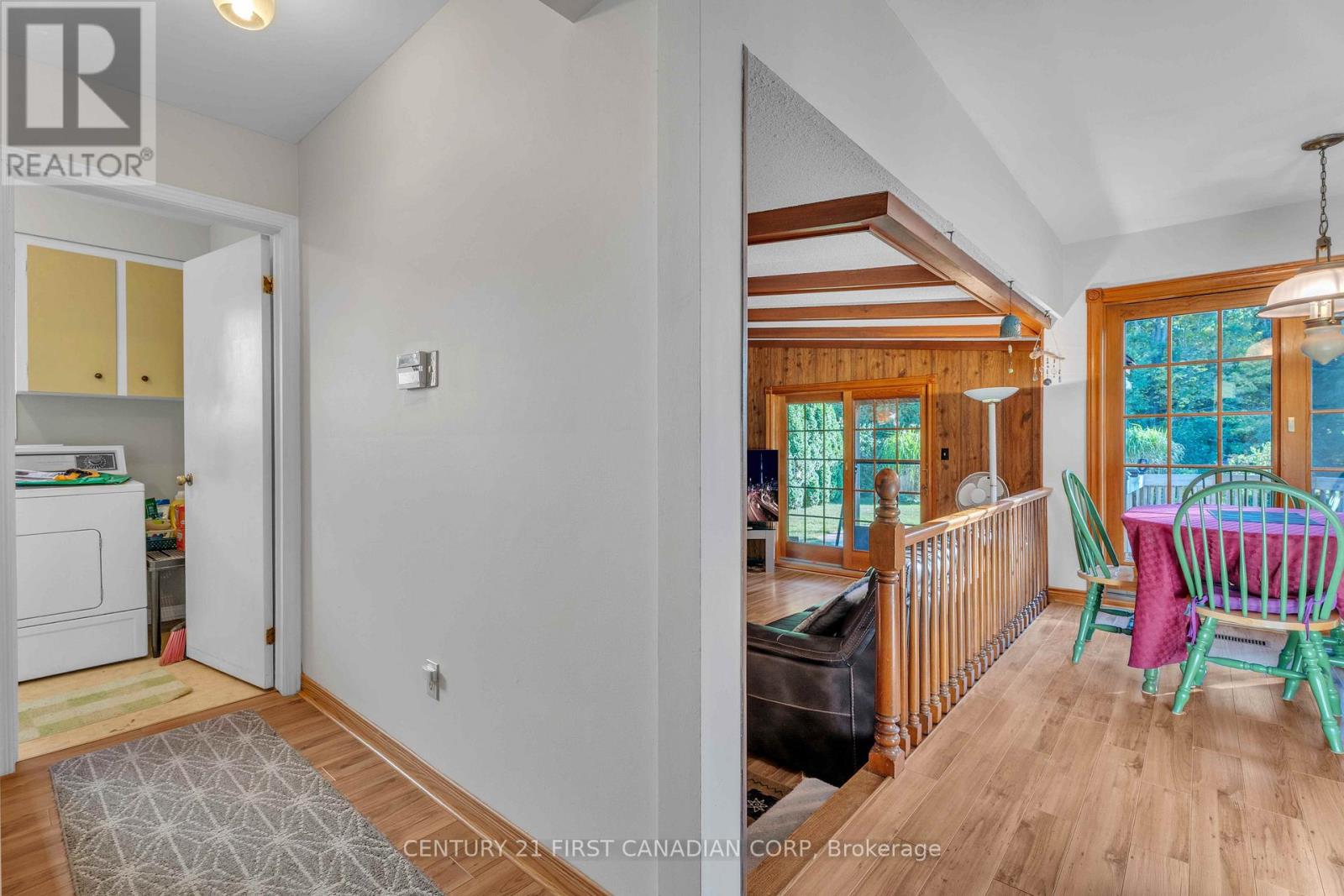 33 Fourwinds Road, London South, Ontario  N6K 3L1 - Photo 23 - X12457143