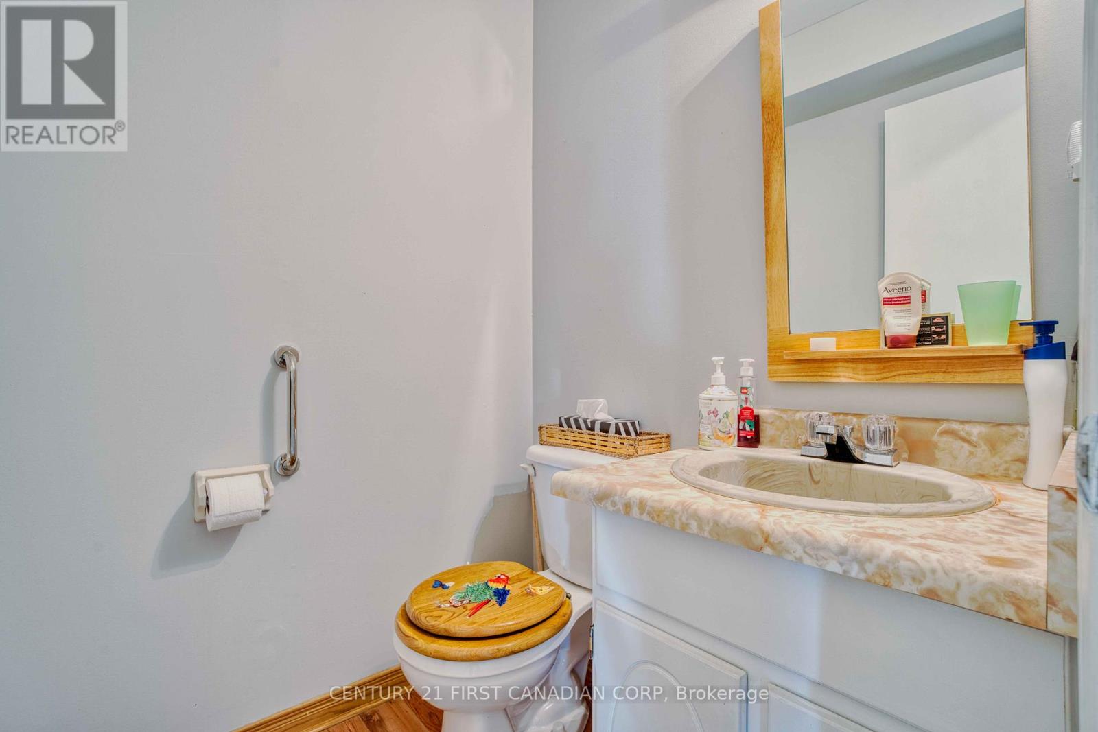 33 Fourwinds Road, London South, Ontario  N6K 3L1 - Photo 24 - X12457143