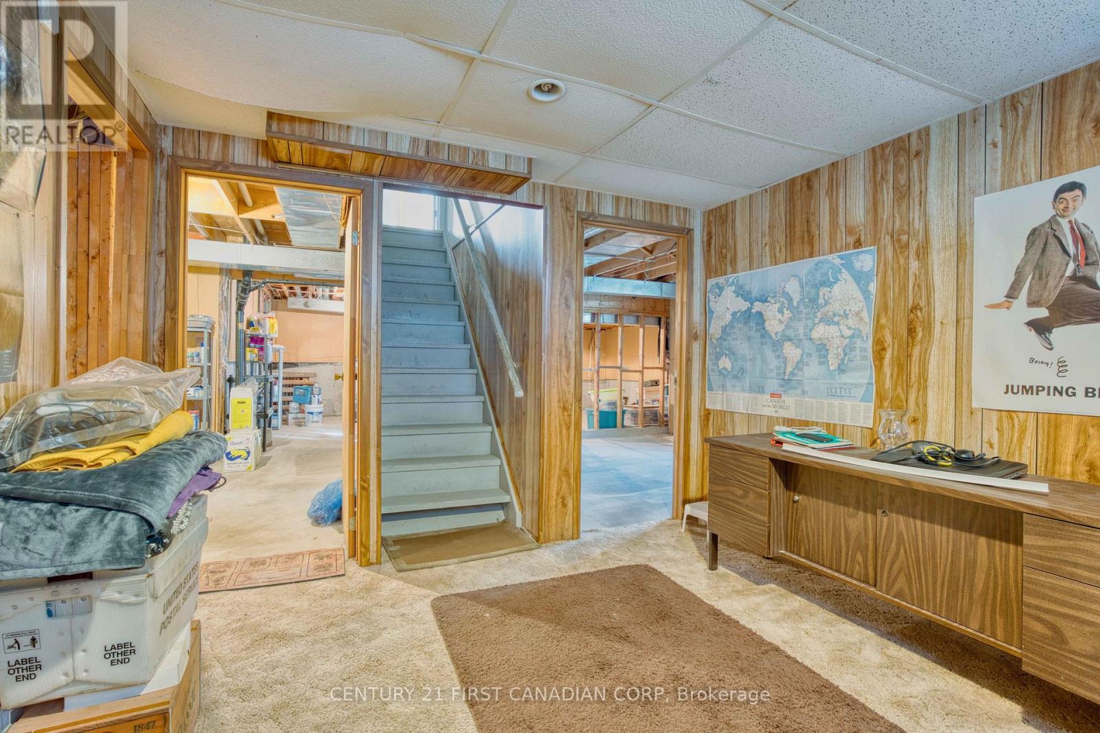 33 Fourwinds Road, London South, Ontario  N6K 3L1 - Photo 36 - X12457143