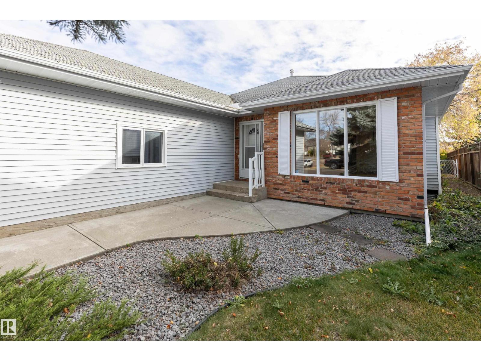 50 Hillside Cr, Sherwood Park, Alberta  T8A 5E1 - Photo 3 - E4461713