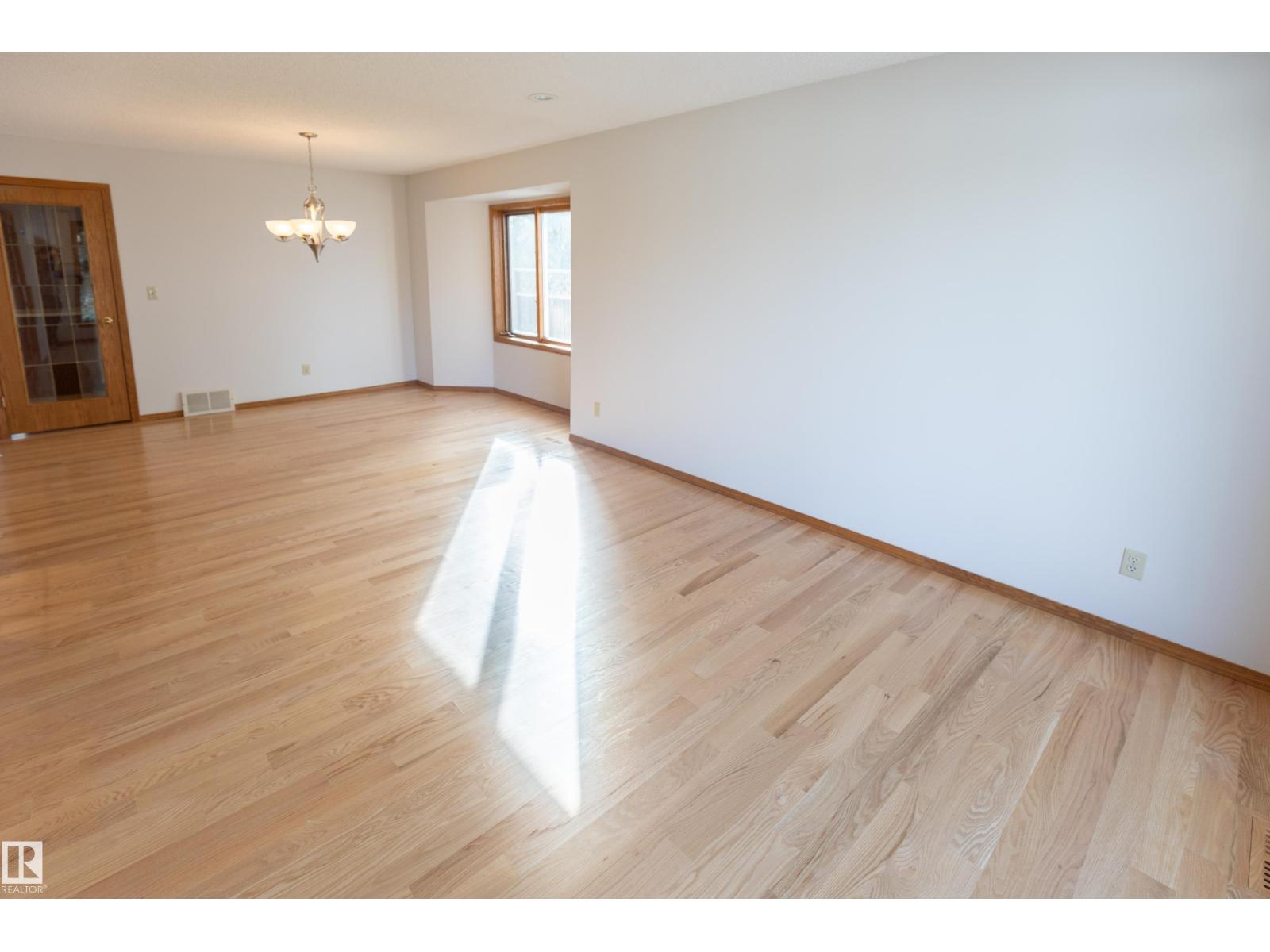 50 Hillside Cr, Sherwood Park, Alberta  T8A 5E1 - Photo 8 - E4461713