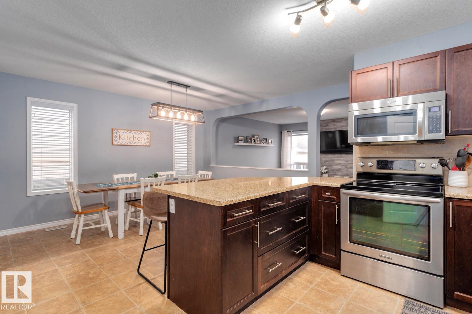 21212 58 Av Nw, Edmonton, Alberta  T6M 0H3 - Photo 3 - E4461714
