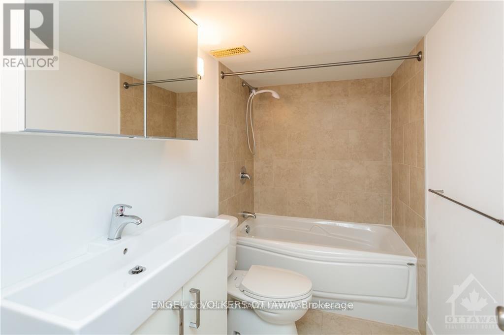 140 Montauk Pvt, Ottawa, Ontario  K2C 2B4 - Photo 26 - X12457124