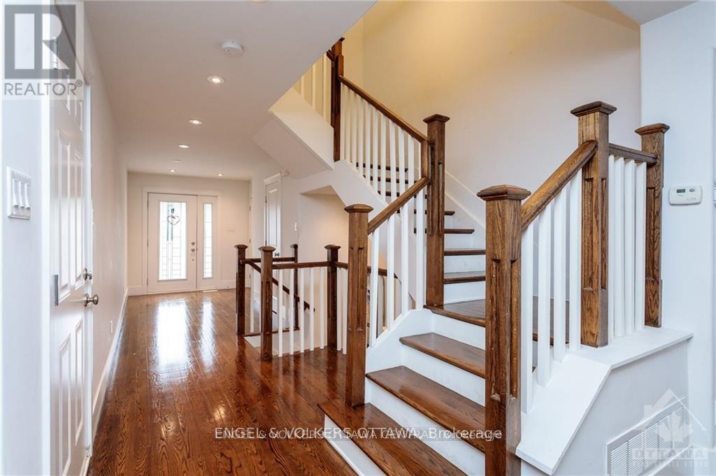 140 Montauk Pvt, Ottawa, Ontario  K2C 2B4 - Photo 6 - X12457124
