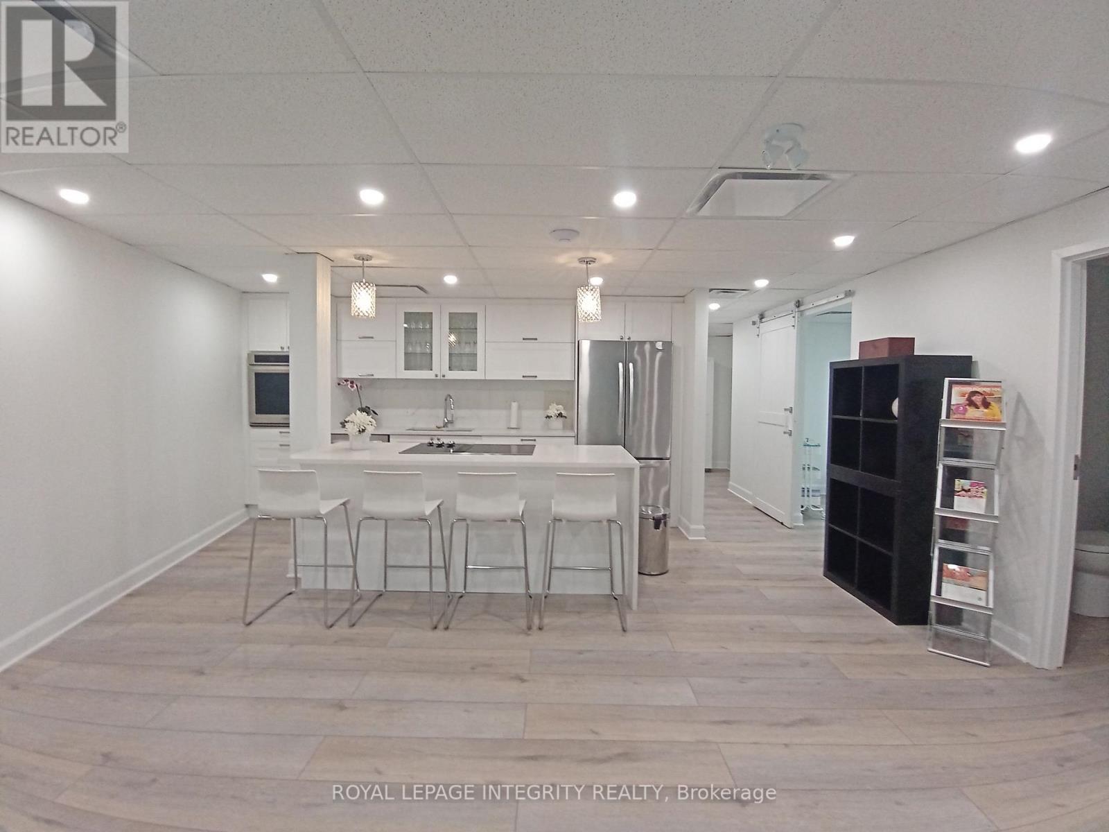69 Kempster Avenue, Ottawa, Ontario  K2B 6M2 - Photo 18 - X12457144