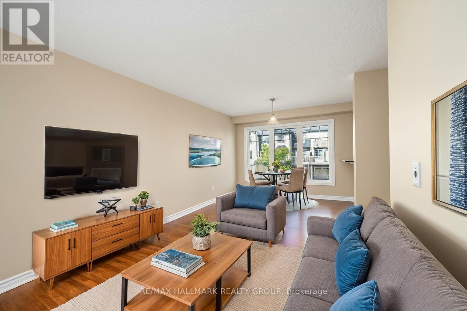 601 Foxlight Circle, Ottawa, Ontario  K2M 0L9 - Photo 14 - X12457165
