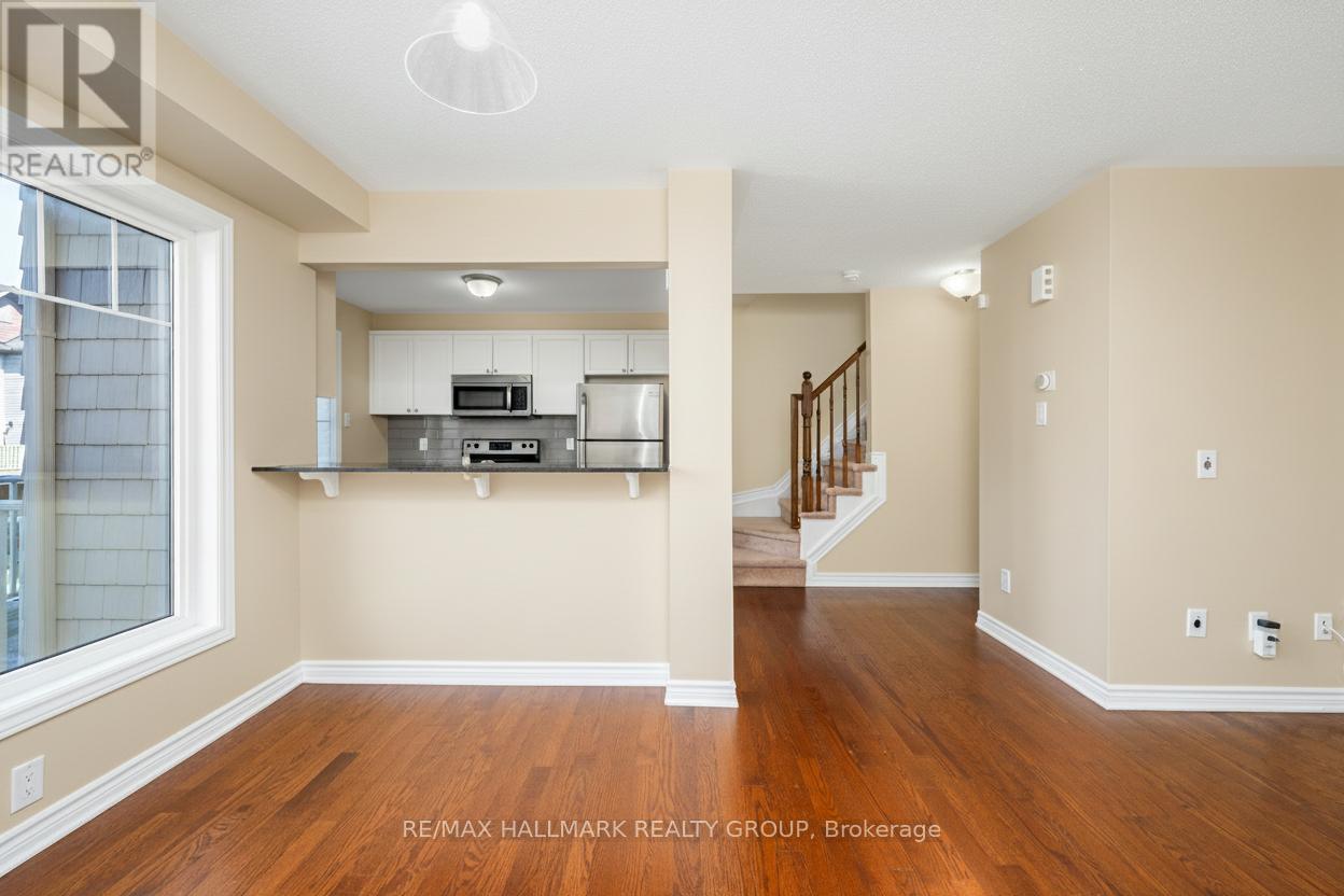 601 Foxlight Circle, Ottawa, Ontario  K2M 0L9 - Photo 17 - X12457165