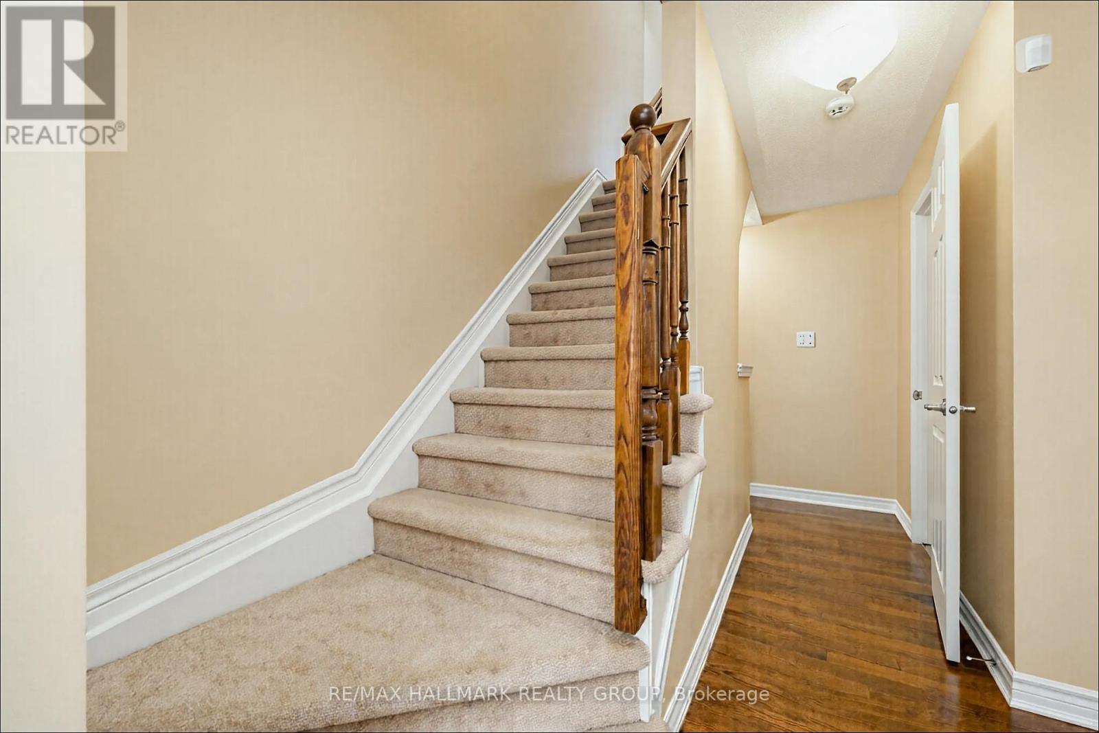 601 Foxlight Circle, Ottawa, Ontario  K2M 0L9 - Photo 20 - X12457165