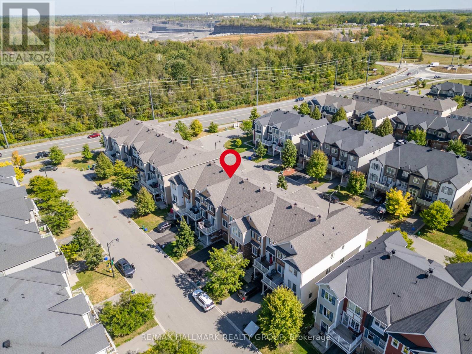 601 Foxlight Circle, Ottawa, Ontario  K2M 0L9 - Photo 31 - X12457165