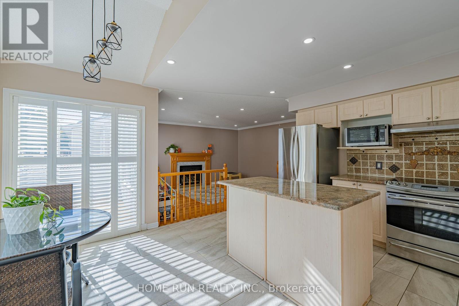 17 Rodeo Drive, Ottawa, Ontario  K2J 4Z3 - Photo 18 - X12457185