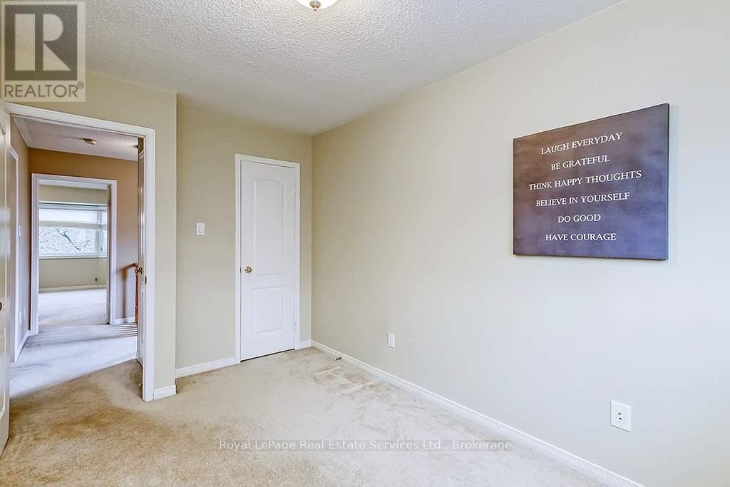 4 Thornlodge Drive, Hamilton, Ontario  L0R 2H3 - Photo 20 - X12457205