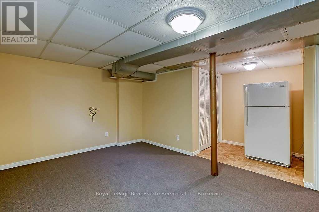 4 Thornlodge Drive, Hamilton, Ontario  L0R 2H3 - Photo 25 - X12457205