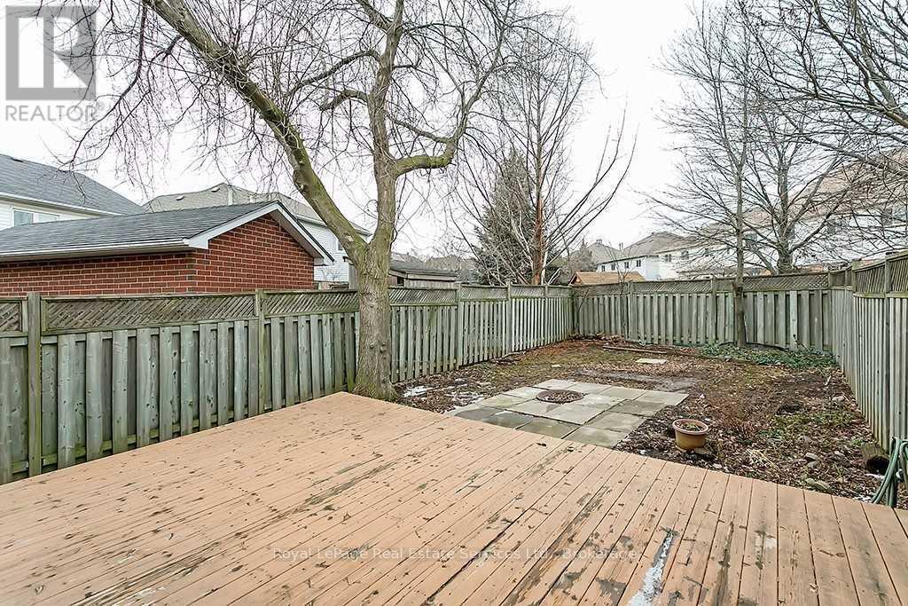 4 Thornlodge Drive, Hamilton, Ontario  L0R 2H3 - Photo 28 - X12457205