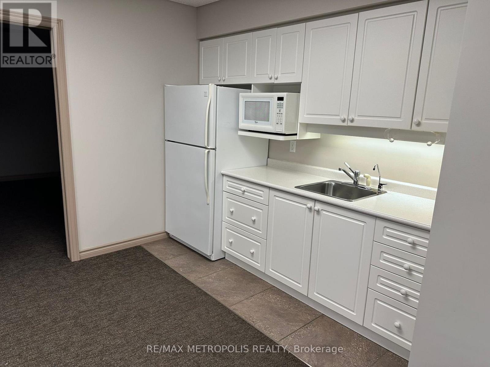 5 - 499 Dundas Street W, Quinte West (Trenton Ward), Ontario  K8V 6C4 - Photo 16 - X12457079