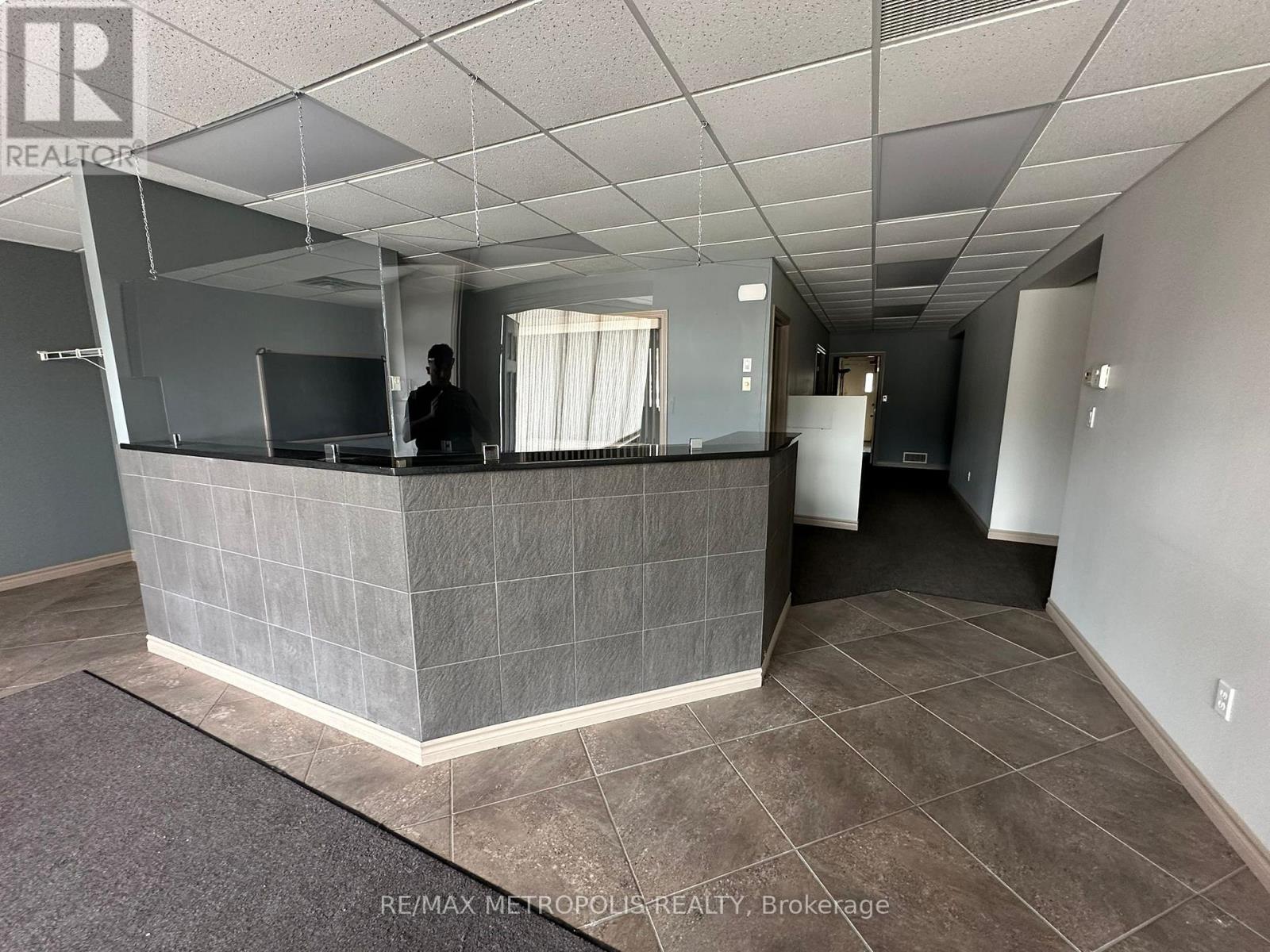 5 - 499 Dundas Street W, Quinte West (Trenton Ward), Ontario  K8V 6C4 - Photo 18 - X12457079