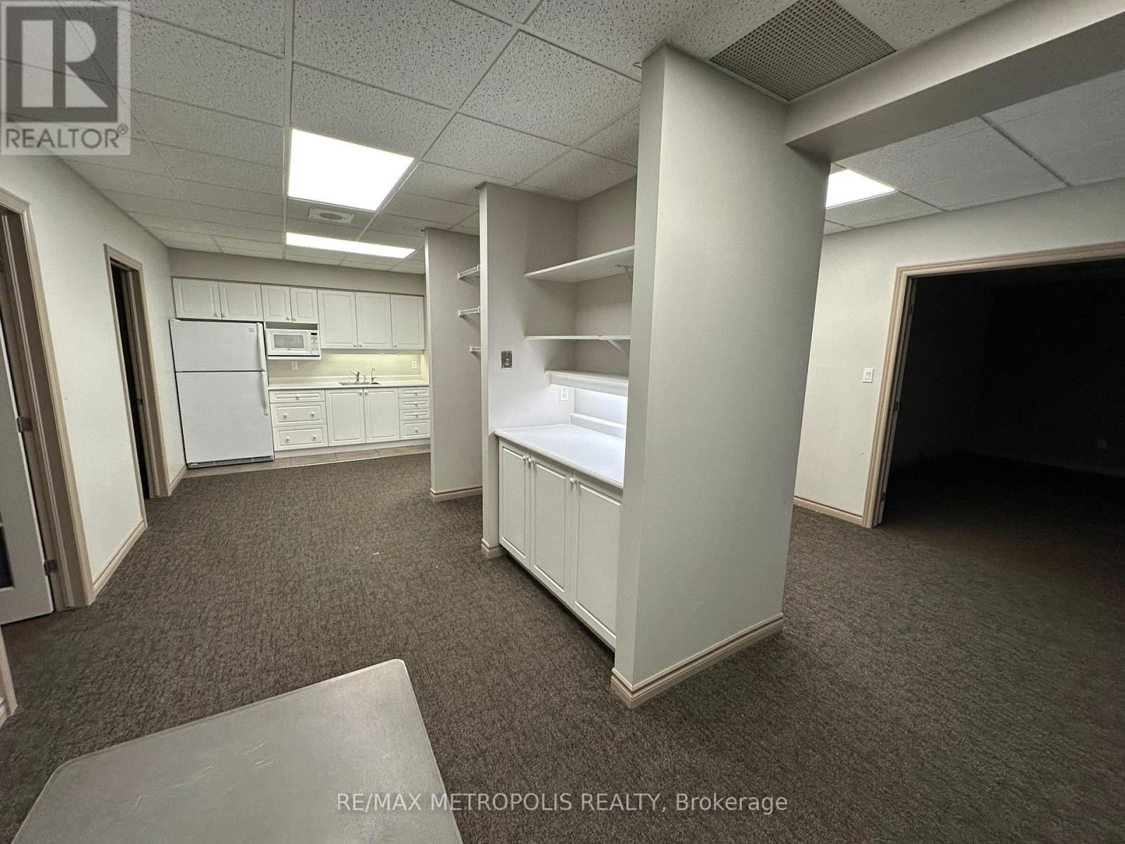 5 - 499 Dundas Street W, Quinte West (Trenton Ward), Ontario  K8V 6C4 - Photo 7 - X12457079