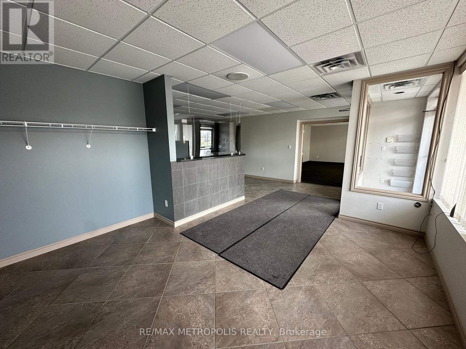 5 - 499 Dundas Street W, Quinte West (Trenton Ward), Ontario  K8V 6C4 - Photo 8 - X12457079