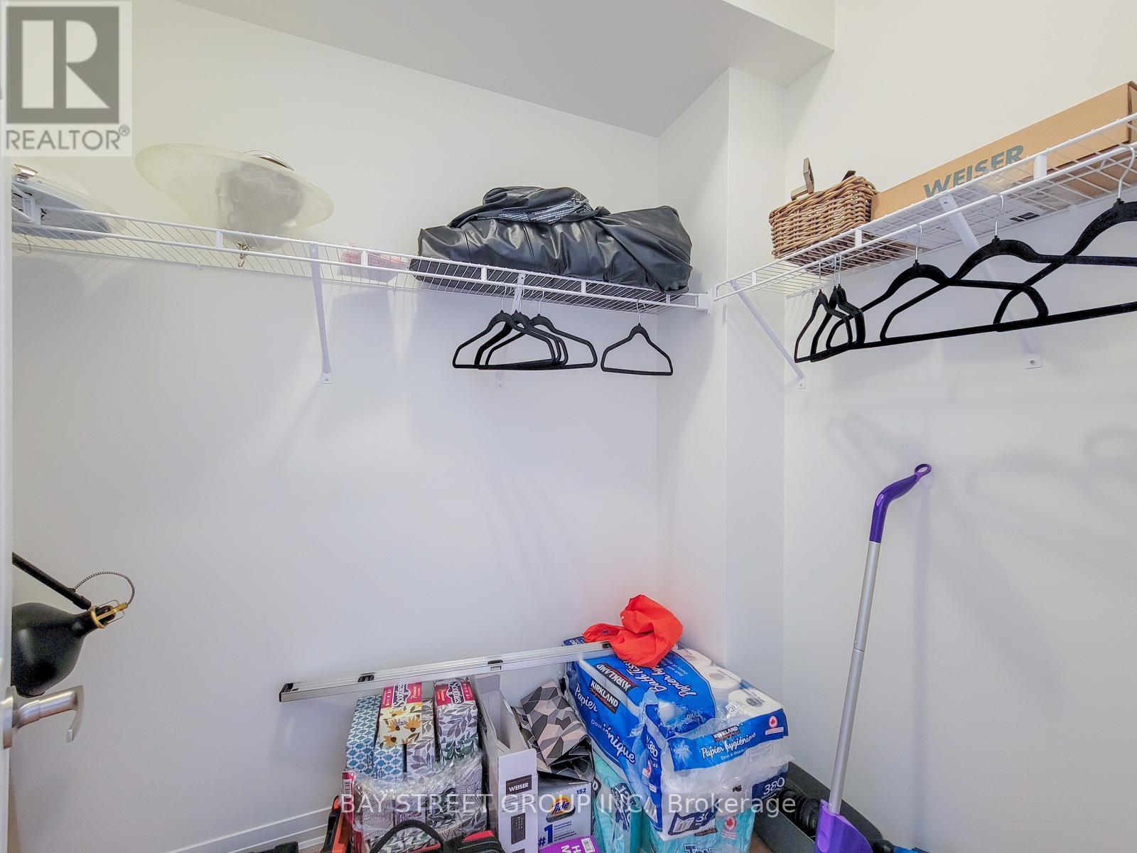 5 Lemon Avenue N, Thorold, Ontario  L0S 1K0 - Photo 17 - X12457116