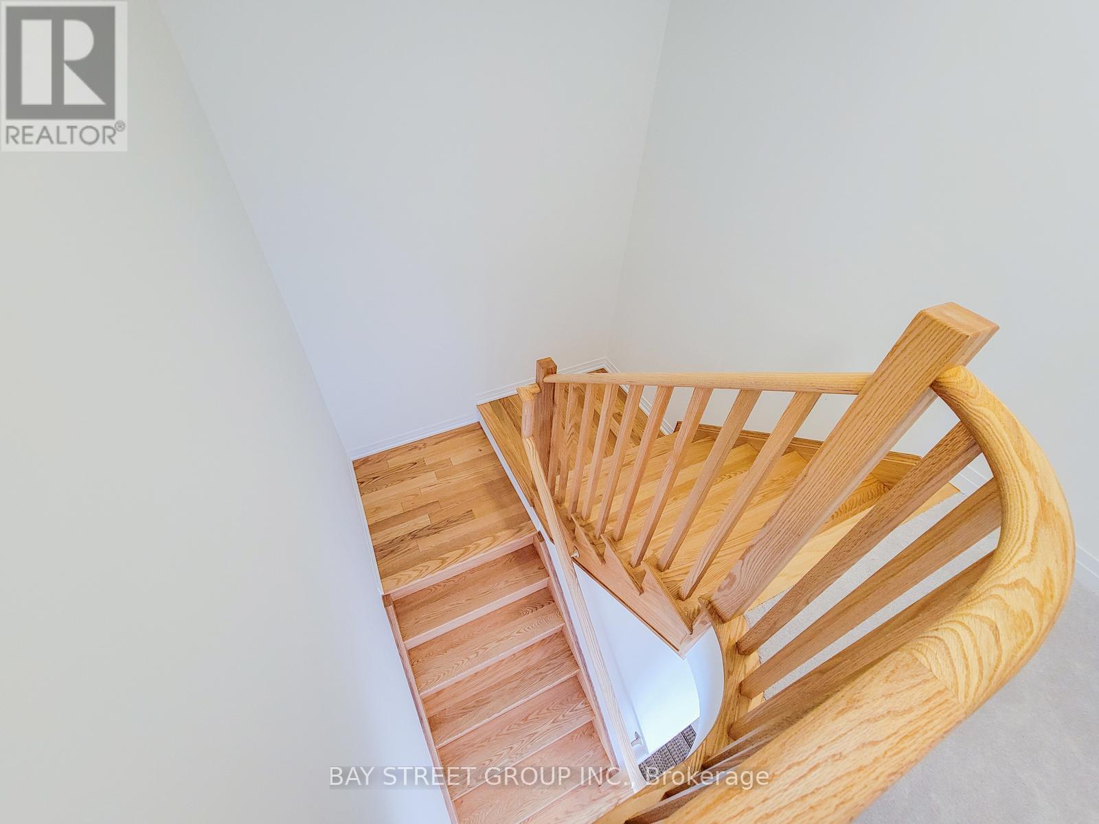 5 Lemon Avenue N, Thorold, Ontario  L0S 1K0 - Photo 31 - X12457116