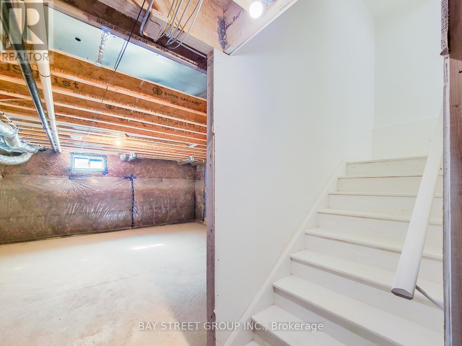 5 Lemon Avenue N, Thorold, Ontario  L0S 1K0 - Photo 36 - X12457116