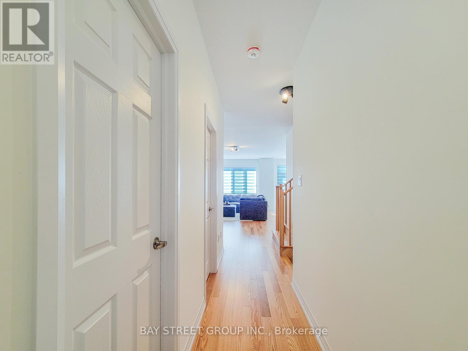 5 Lemon Avenue N, Thorold, Ontario  L0S 1K0 - Photo 5 - X12457116
