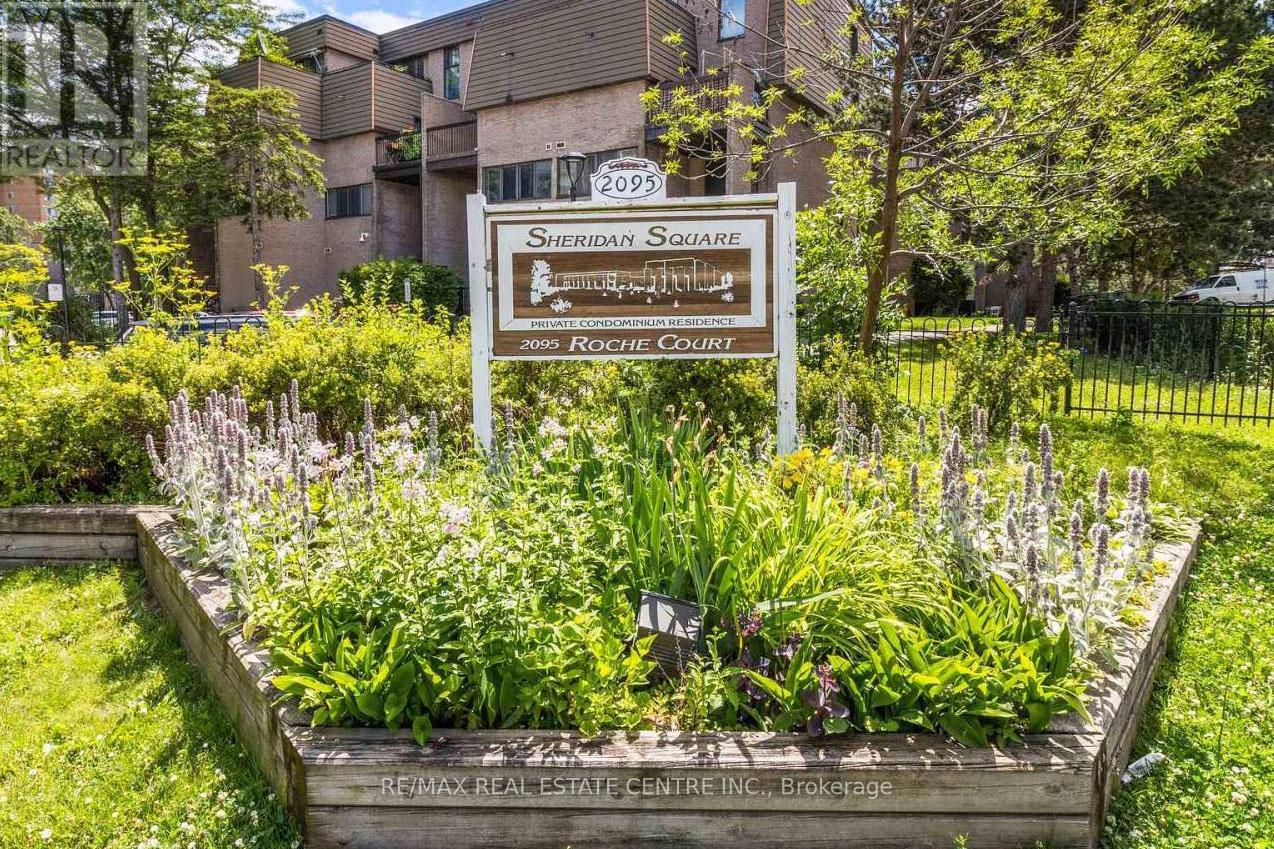 124 - 2095 Roche Court, Mississauga, Ontario  L5K 2C8 - Photo 39 - W12419076