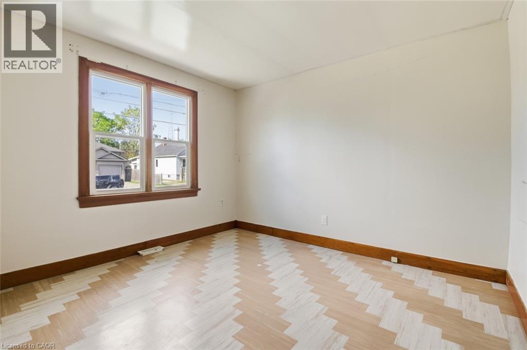 118 Morton Street, Thorold, Ontario  L2V 1C5 - Photo 8 - 40778331