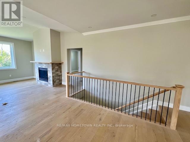 1058 Shearer Drive, Brockville, Ontario  K6V 7K1 - Photo 3 - X12457220