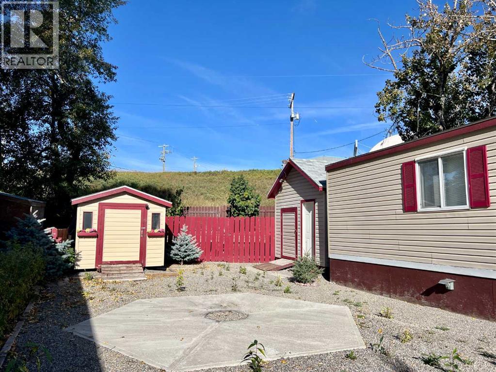 6, 1229 Waterton Avenue, Pincher Creek, Alberta  T0K 1W0 - Photo 19 - A2262115