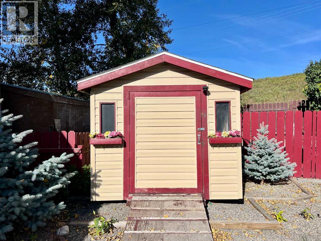 6, 1229 Waterton Avenue, Pincher Creek, Alberta  T0K 1W0 - Photo 21 - A2262115