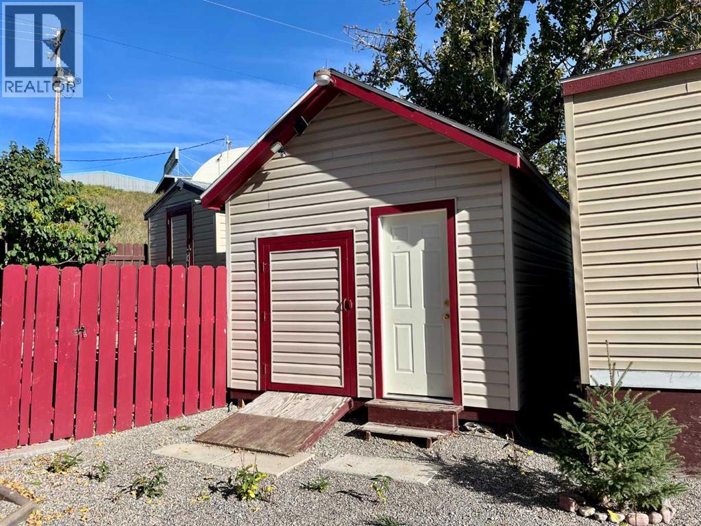 6, 1229 Waterton Avenue, Pincher Creek, Alberta  T0K 1W0 - Photo 22 - A2262115