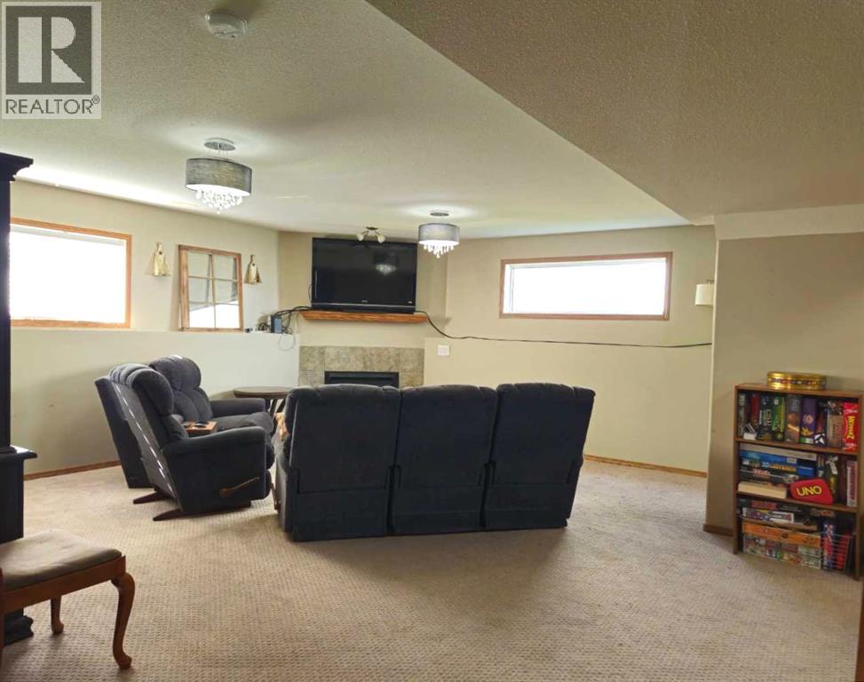 114 Robinson Avenue, Penhold, Alberta  T0M 1R0 - Photo 26 - A2241368